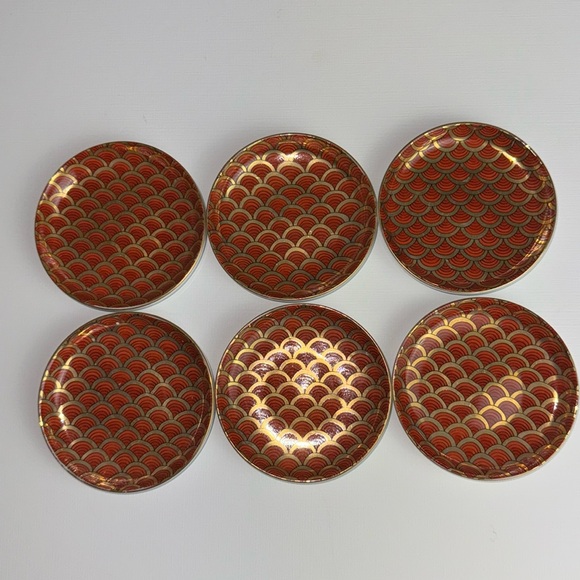 Vintage Japanese Set of 6 Small Plates, Rust & Gold Fish Scale Pattern 3.75” EC - Picture 2 of 5